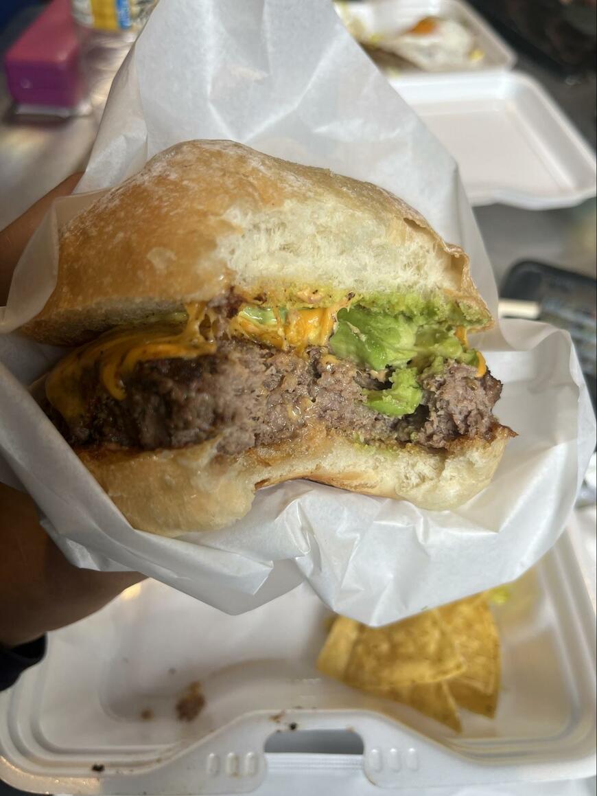 肉汁がジュワ～！たまりませんね