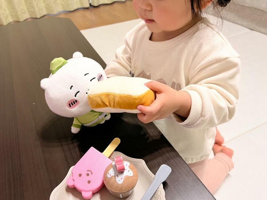 キャンドゥ「ペット用おもちゃ パン」