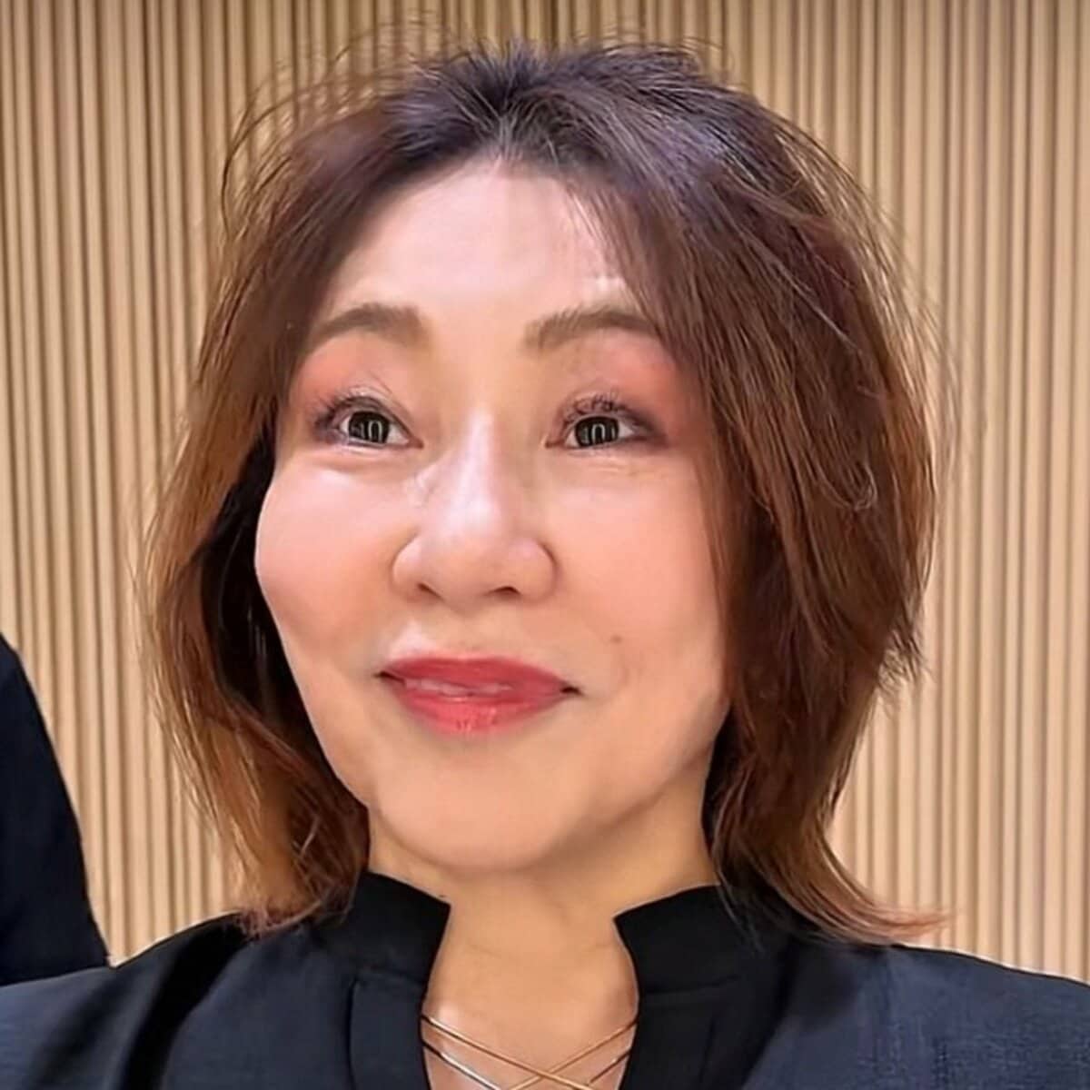 「ハイライト入れない方がいいですか？」いつも自分で染めていた女性がプロの技で理想のヘアスタイルを叶える！