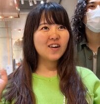 【激変】10年間長髪だった女性、プロの手により「ショート」に挑戦したら…美しい髪型に大喜び