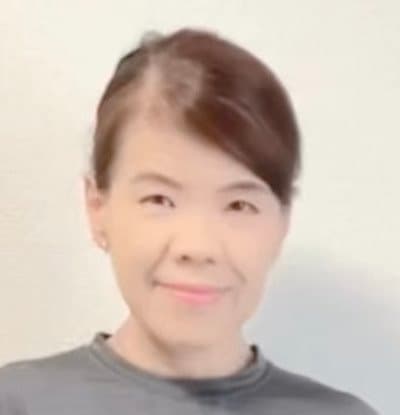 【60代マダム】しまむらの「グレーTシャツ」を上品に着こなす！部屋着っぽさをなくす技に「すっごく変わりますね！」の声