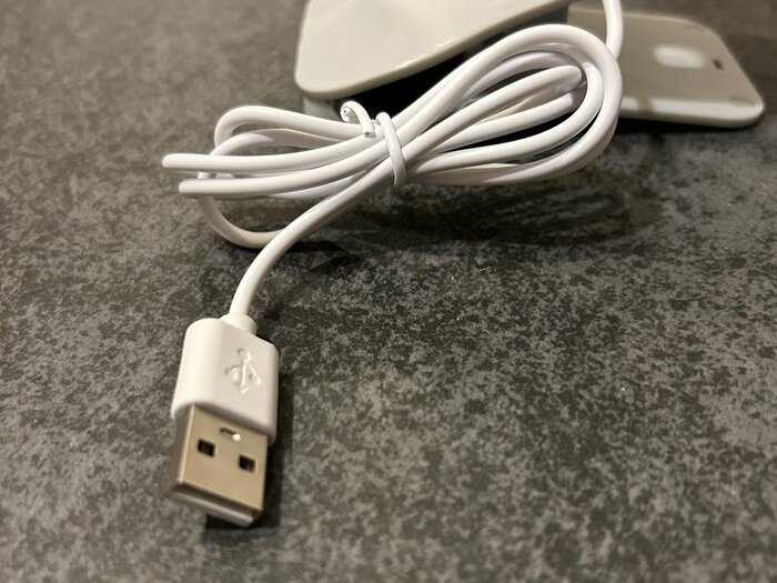 デスクライトの差し込み部分