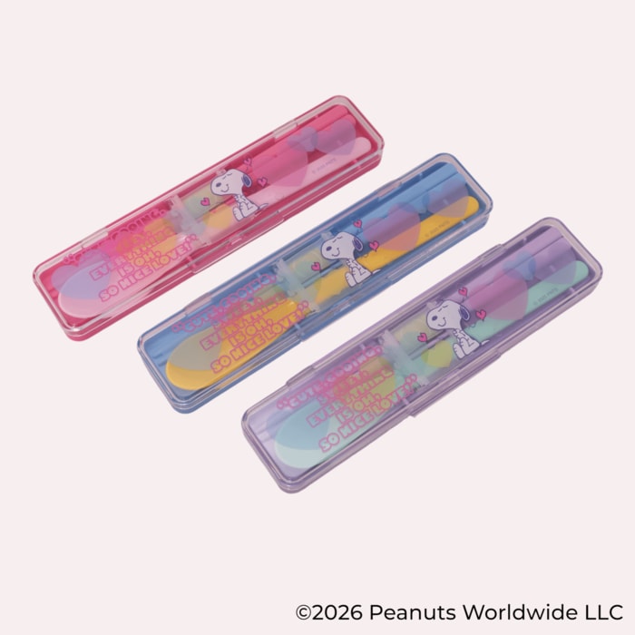 お弁当と一緒に持ち運ぶ箸とスプーンがセットになったコンビ