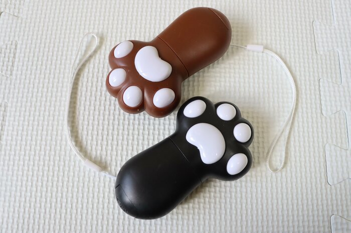 猫の手型ハンディファン2色