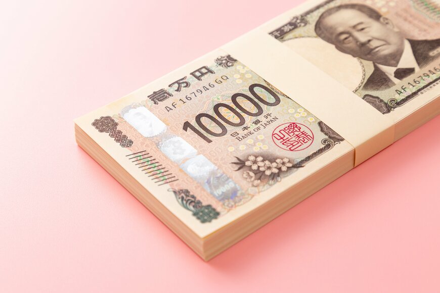 【女性の厚生年金】平均11万円台「月10万円未満は約38%」20万円以上はほんの一握り？《女性》受給額一覧をみる！