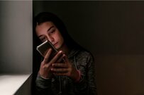 YouTuberに影響されるイマドキ小学生…小学生の子をもつ親、複雑化する悩みとは