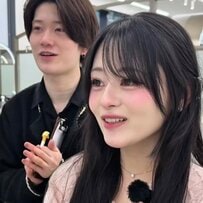 「人生初かも…」スーパーロングの女性が「バッサリカット」でボブにスタイルチェンジ！「似合ってる」など反響続々