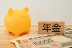 【厚生年金】「ひと月15万円（年金支給日に約30万円）」もらえる人は何％？厚生年金の平均受給額も一覧で確認
