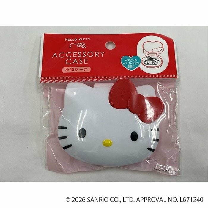 油断すると散らかりがちな小さな雑貨をまとめて保管しておくのに活躍