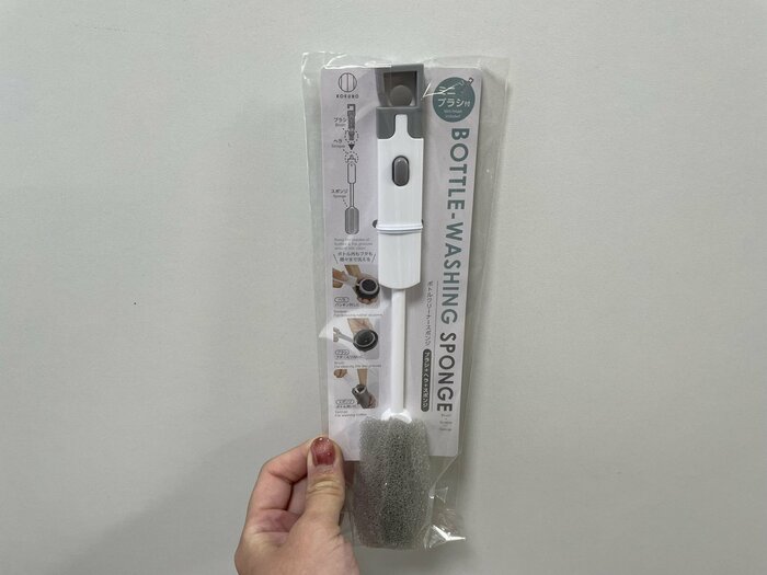 こちらが今回紹介する「ボトルクリーナースポンジ」です