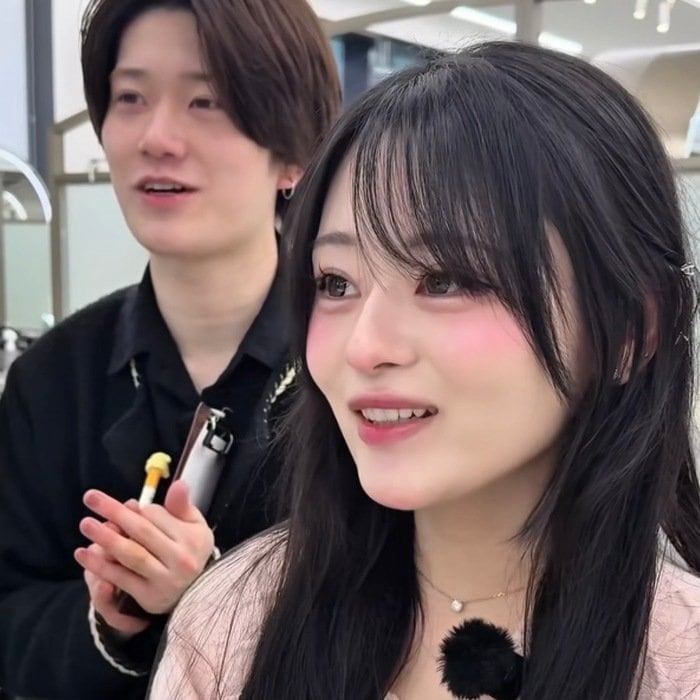 「人生初かも…」スーパーロングの女性が「バッサリカット」でボブにスタイルチェンジ！「似合ってる」など反響続々