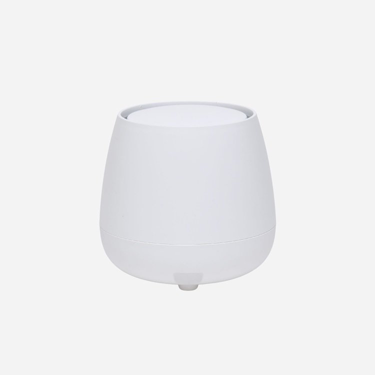 出所：KEYUCA公式　炎のようにゆらめくミストのアロマディフューザー加湿器（アロミストフレア）