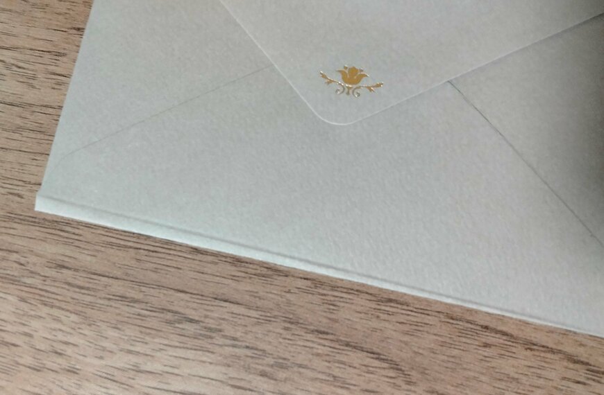 筆者撮影（セリア、グリーティングカード ウィリアム・モリスワールド 封筒付）