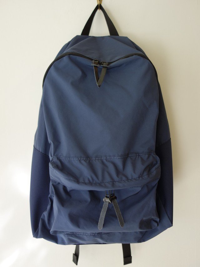 EEL - セキュリティデイバッグ ¥21,060 （税込）