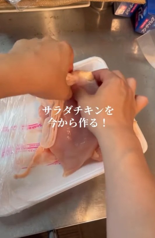 【高校生が作るお弁当】手作りサラダチキン＆煮卵が美味しそう！　「盛り付けが上手」「既にベテラン感」の声