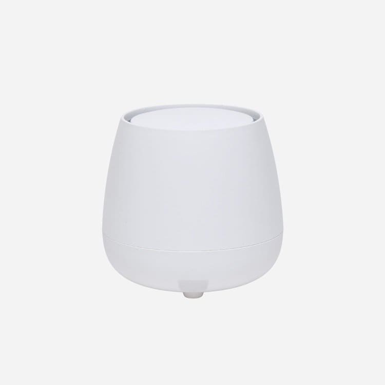 出所：KEYUCA公式　炎のようにゆらめくミストのアロマディフューザー加湿器（アロミストフレア）