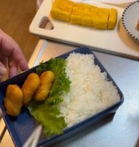 【主役はチキンナゲット！おかず神バランス弁当】男子高校生に作る！彩り豊かなお弁当が話題