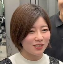 【垢抜け】絶壁に悩む女性が美容師に託した結果→美しいシルエットで別人級の大変身！