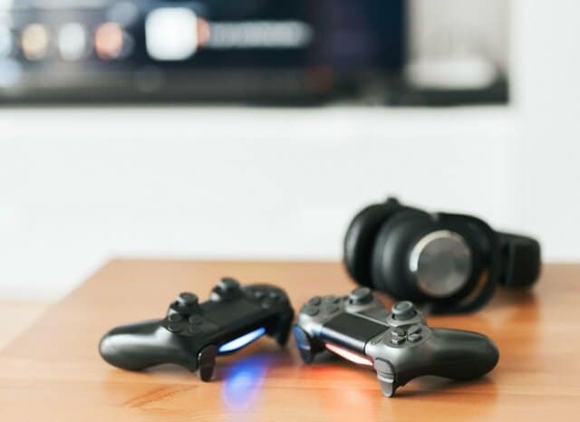念願だった「珍しいゲーム機」を購入した男性　とんでもない大きさに「よく家に入りましたね」