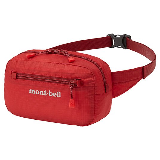 レッドのウエストポーチです