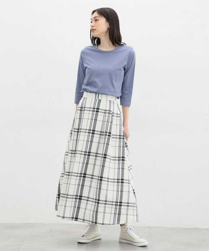 ベーシックなデザインのオーガニックT