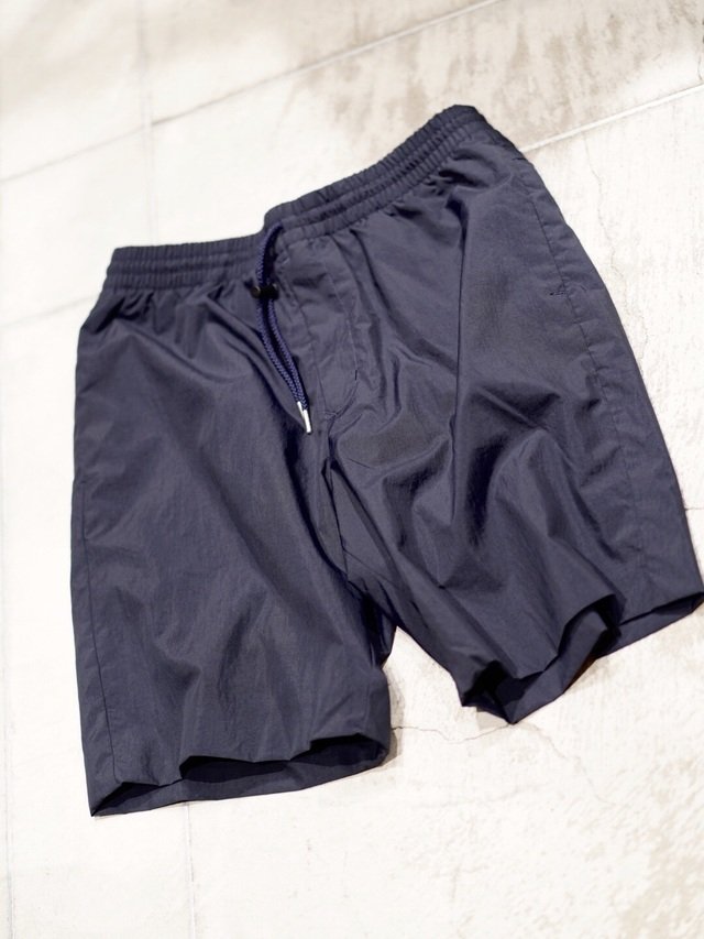 DESCENTE PAUSE - 別注ムソウイージーショーツ ¥12,960（税込）