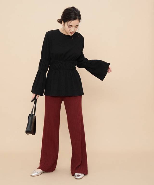 ADAMETROPE - シャーリングストレッチブラウス ¥12,960（税込）