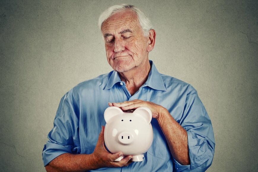 70代の平均貯金額と年金額、「貯金の取り崩し」はいくらくらいになる？