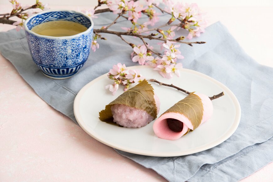 【2024年桜餅】関東風と関西風の違いや歴史は？日本全国でどちらが主流か調査した結果も紹介