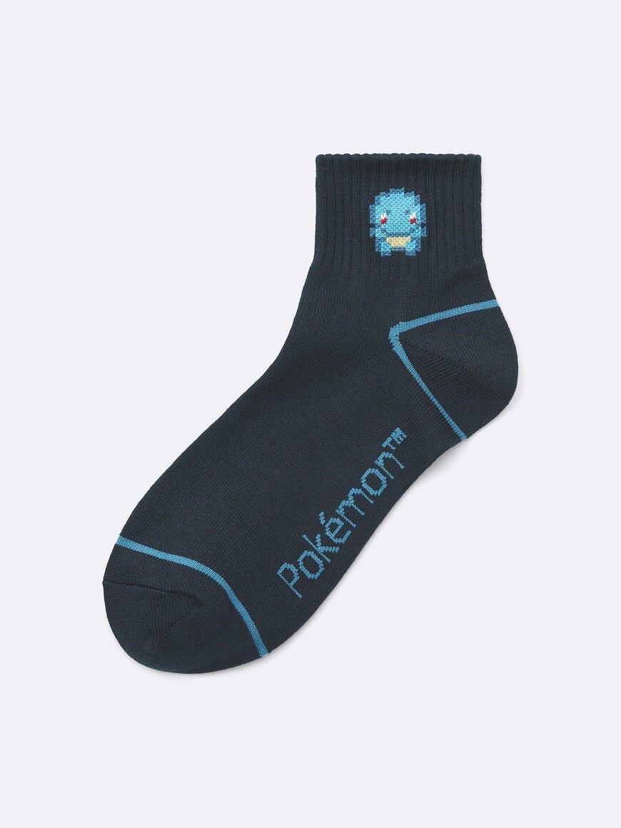 GU公式　ソックス Pokemon