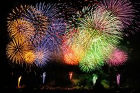 【今年4回目の年金支給日は8月15日】増額改定で「1人分の国民年金（満額）と2人分の厚生年金（モデル夫婦）はいくら？」