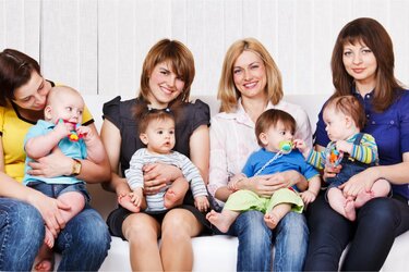 ママ友は本当の友達 嫉妬され仲間外れにされた末にたどり着いた結論とは Limo くらしとお金の経済メディア