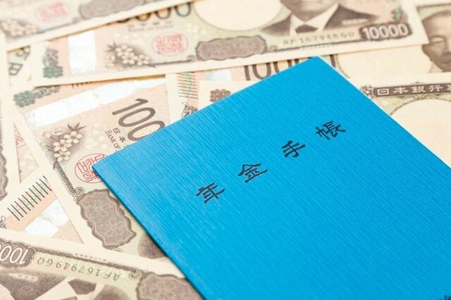 【在職定時改定】9月1日は年金増額の基準日、10月分から年金額が増える人がいます。《厚生年金》令和8年4月末の平均額は月15万7687円