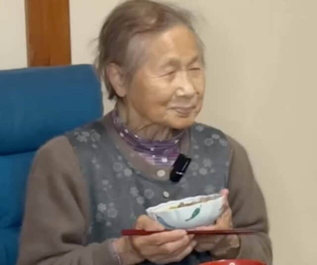 【94歳長寿飯】おばあちゃん特製の豚丼に使う“意外な調味料”に反響！「参考になる」「おいしそう」の声