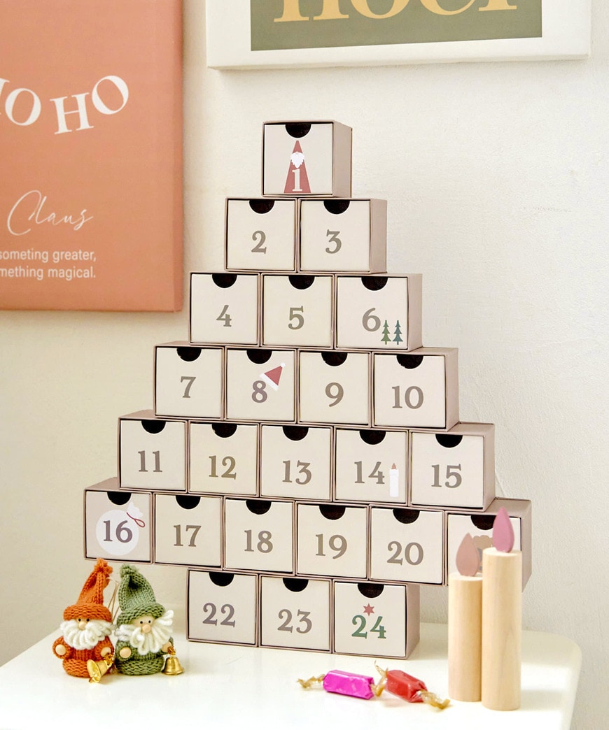 出所：パルグループ公式ファッション通販サイト 3COINS 【Holly Jolly】アドベントカレンダー