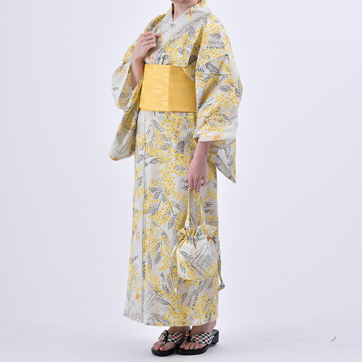 出所：しまむら　オンラインストア