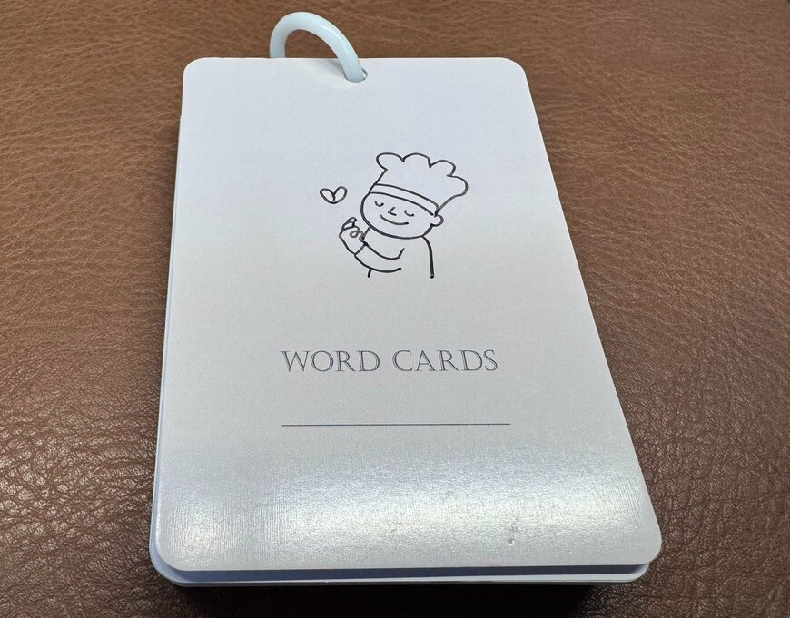 100円ショップで購入したシンプルな単語帳　意外な使い方に「天才じゃん」「私もやってみようかな」と反響