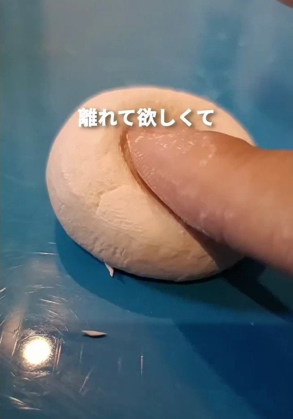【100均DIY】「ゲームやYouTubeばかり」ダイソーの粘土でDIYする親子時間→手軽に作れる「アクセサリートレイ」に反響