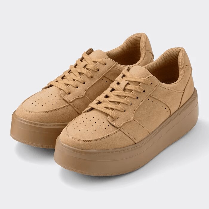 画像出所：GU公式サイト