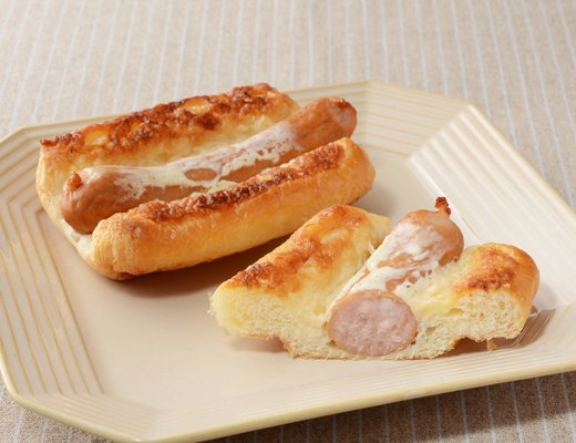 ローソンの新商品：あらびきフランクデニッシュ