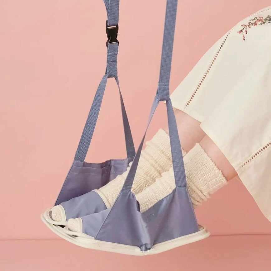 株式会社ＩＣＬ　携帯スリッパ付きフットレスト