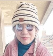 72歳おばあちゃんが「赤いツナギ」をリメイクすると…素敵コーデに絶賛の声「お若い気持ちが素晴らしい」