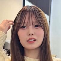 「正解がわからない」髪の毛の量に悩む女性　顔まわりカットで大胆イメチェンした姿が話題