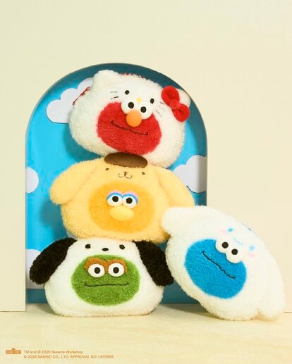 写真 | エルモがキティちゃんに大変身!?「セサミストリート×サンリオ