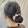 【3STEPで完成】手軽に上品見え！巻きつけるだけで簡単「お団子ヘアアレンジ」 忙しい朝にもぴったりな大人のまとめ髪