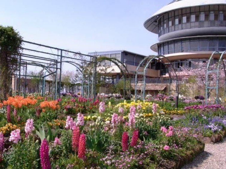 出所：比叡山自動車道株式会社「比叡山頂の“眺望”庭園美術館 ～ガーデンミュージアム比叡～ 4 月 18 日(土) 2026 年度の営業を開始します」