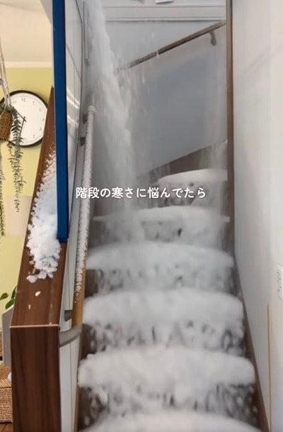 【560万再生】「センス良い！」冬になると寒い〈リビング階段〉を改造→実用性の高い〈海外風のおしゃれな扉〉DIYに大反響