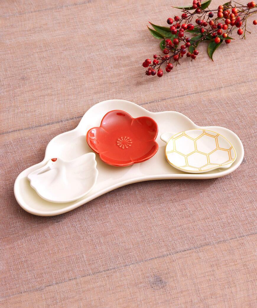 出所：パルグループ公式ファッション通販サイト 3COINS 豆皿2枚セット/お正月