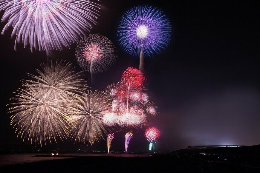 出所：J:COM「幕張ビーチ花火フェスタ」