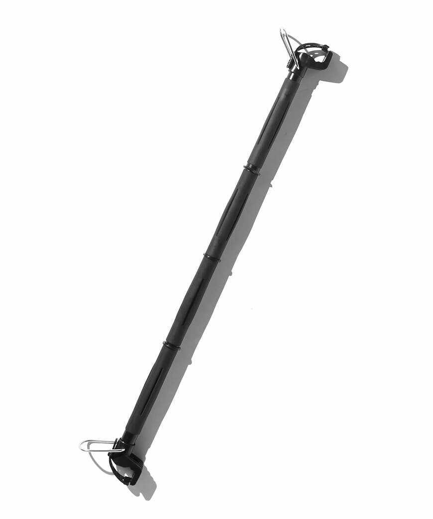 出所：オートバックス公式ブランドサイト　インテリアバー ロックベルト付き